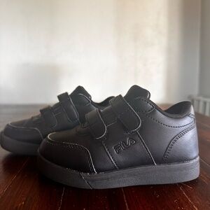 Fila Kids Black Velcro Sneakers